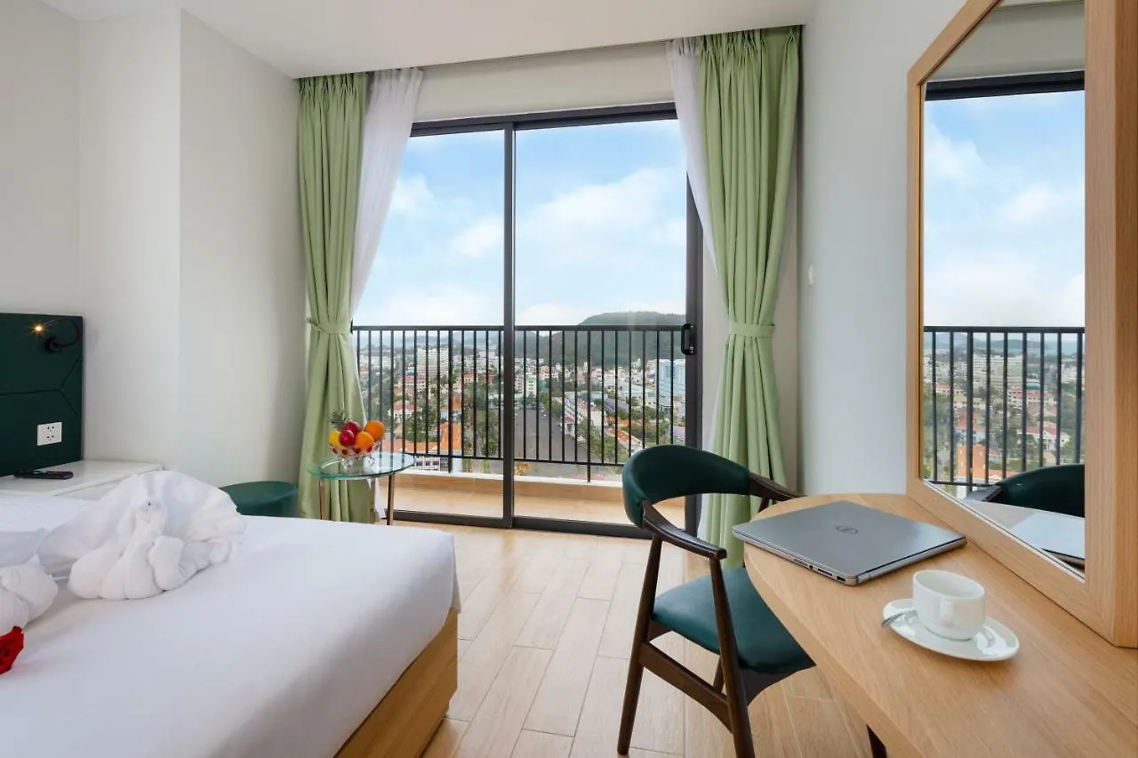 Crown Hotel Nha Trang